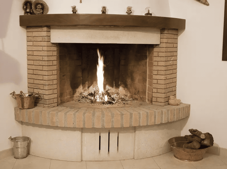 camino rustico in pietra orion